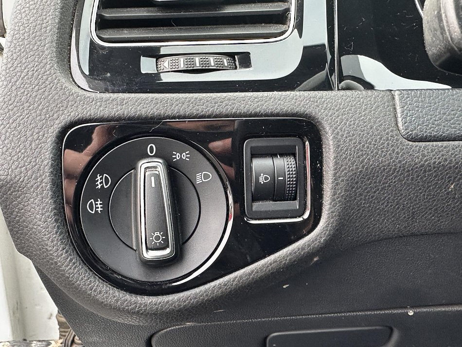 Volkswagen Golf 1.2TSI 