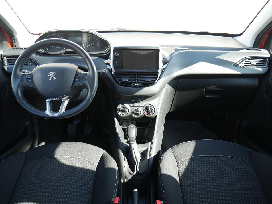 Peugeot 208 1.2PT 