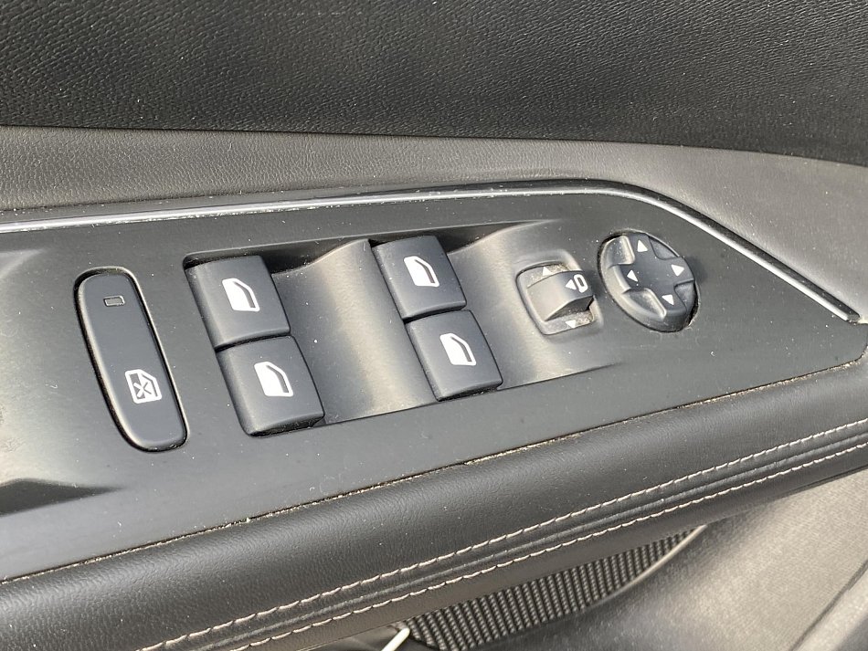 Peugeot 3008 1.2PT Allure