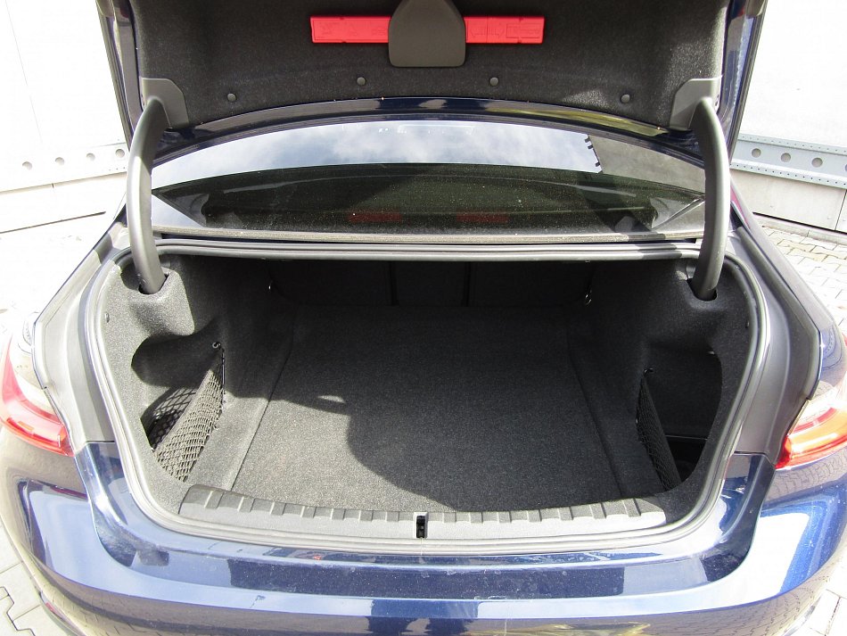 BMW Řada 3 2.0 D Sport Line 320d xDrive