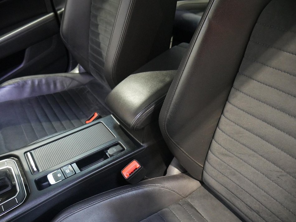 Volkswagen Passat 2.0 TDi 