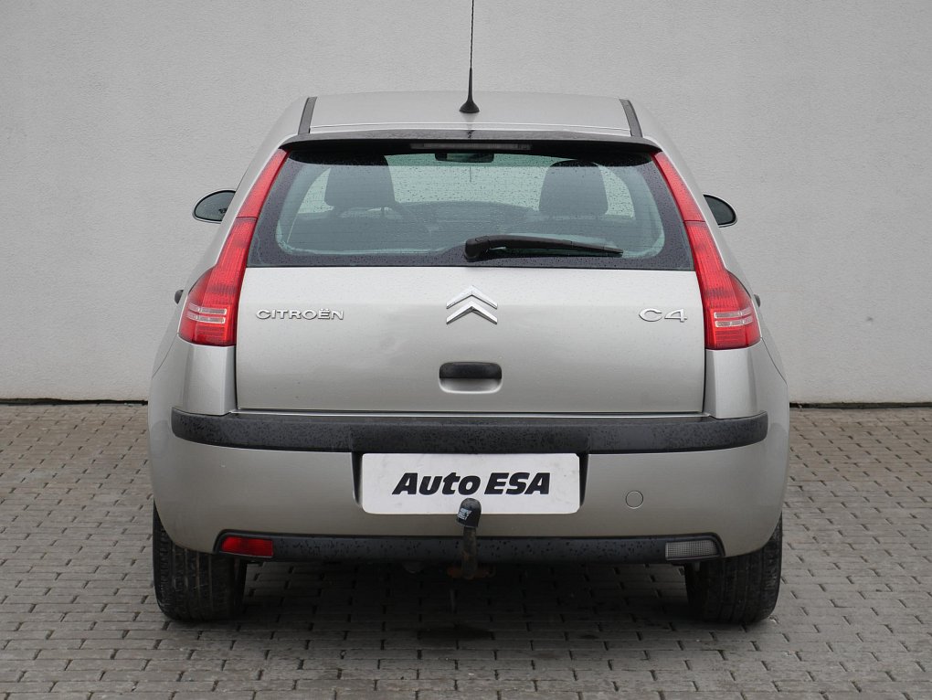 Citroën C4 1.4i 