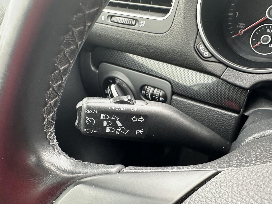 Volkswagen Golf 1.2TSI 
