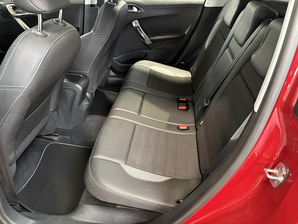 Peugeot 2008 1.2PT Allure