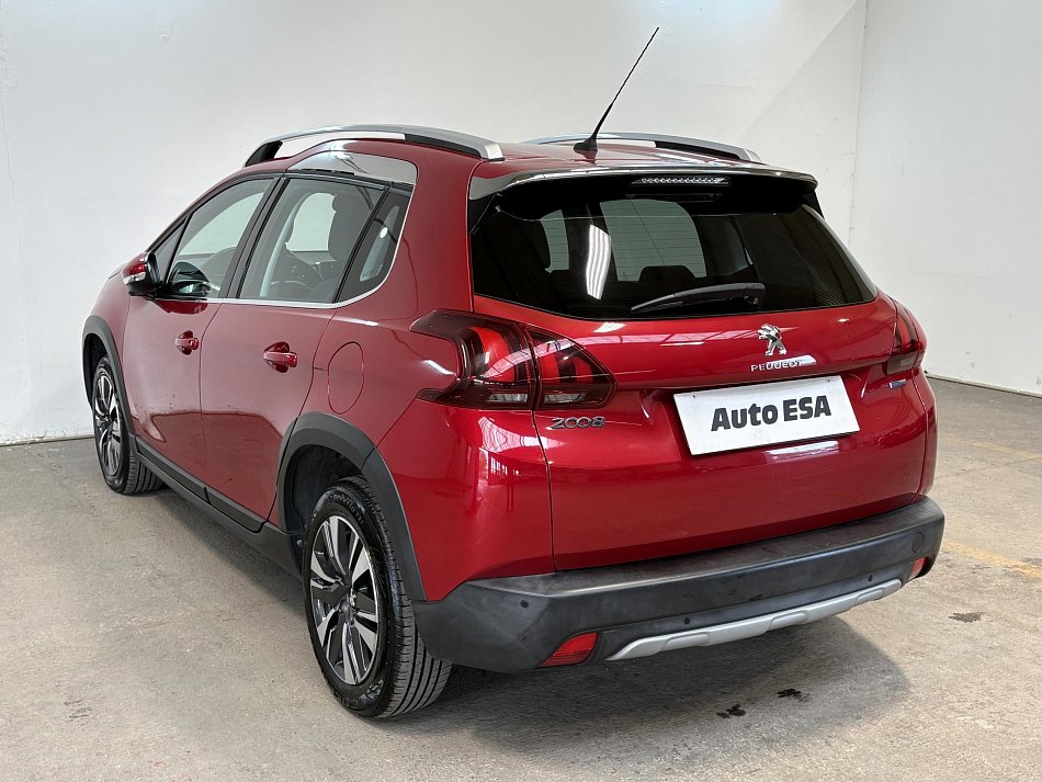 Peugeot 2008 1.2PT Allure
