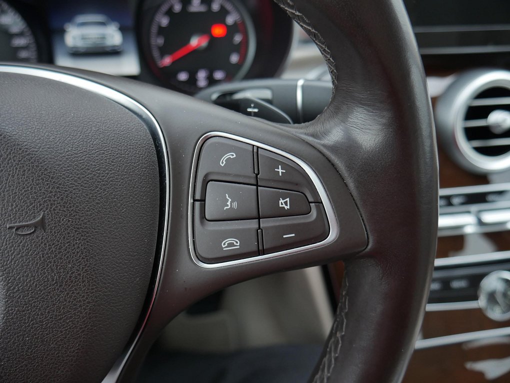 Mercedes-Benz Třída C 1.8i 