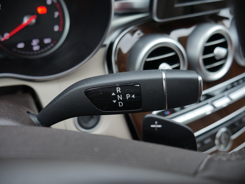 Mercedes-Benz Třída C 1.8i 