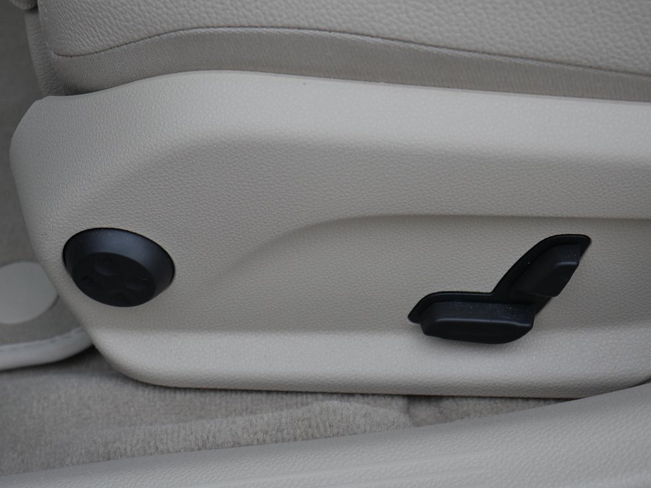 Mercedes-Benz Třída C 1.8i 