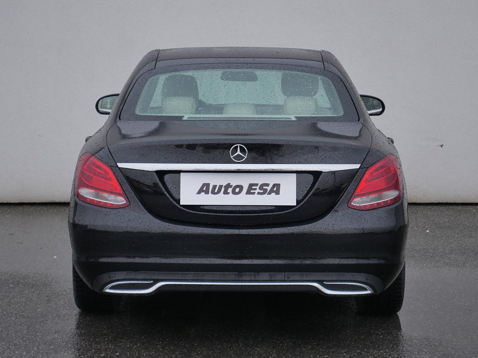 Mercedes-Benz Třída C 1.8i 