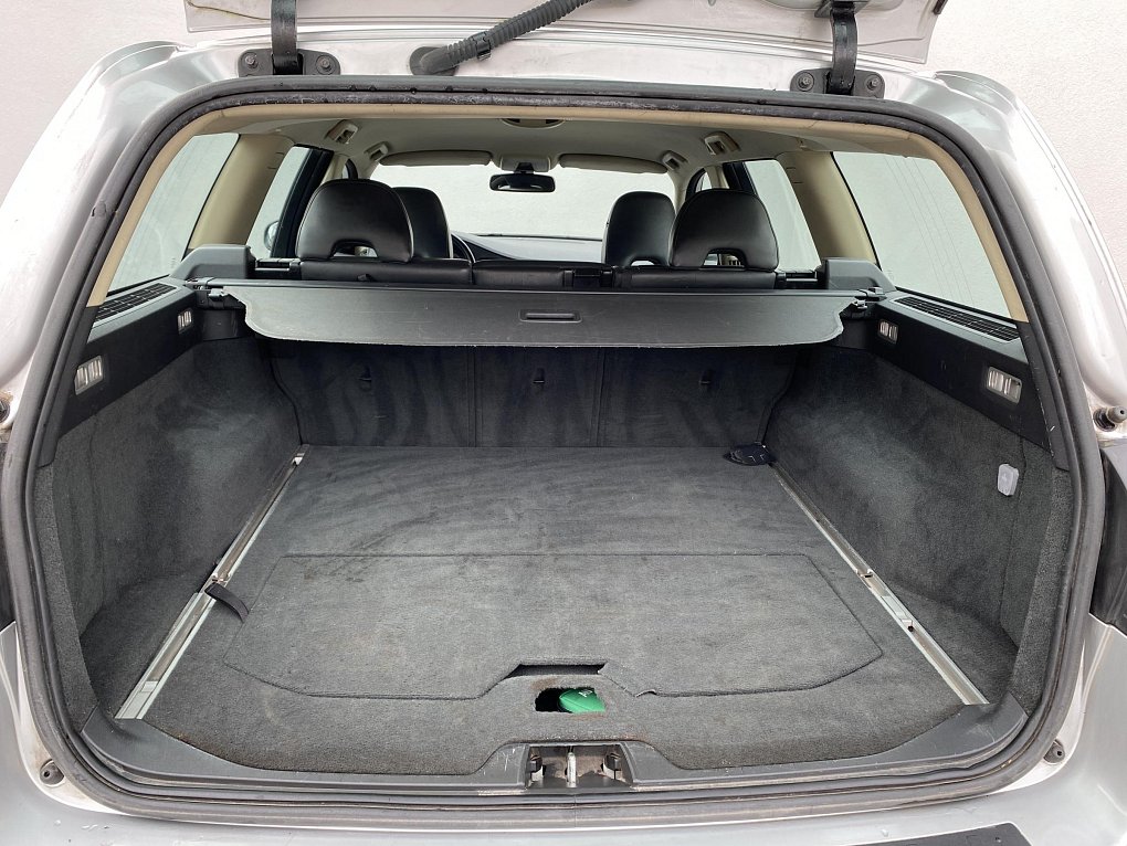 Volvo V70 2.4 D Momentum