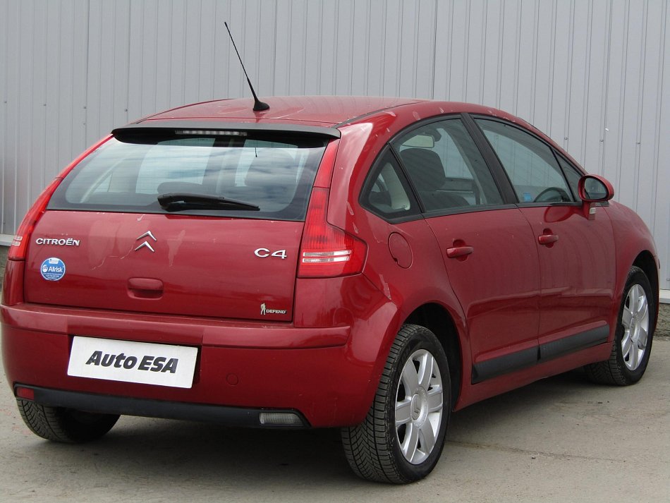 Citroën C4 1.4i 