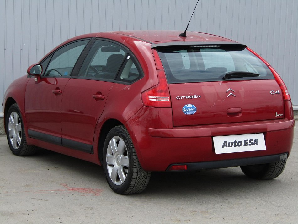 Citroën C4 1.4i 