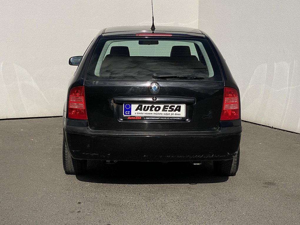 Škoda Octavia 1.6 MPi Elegance