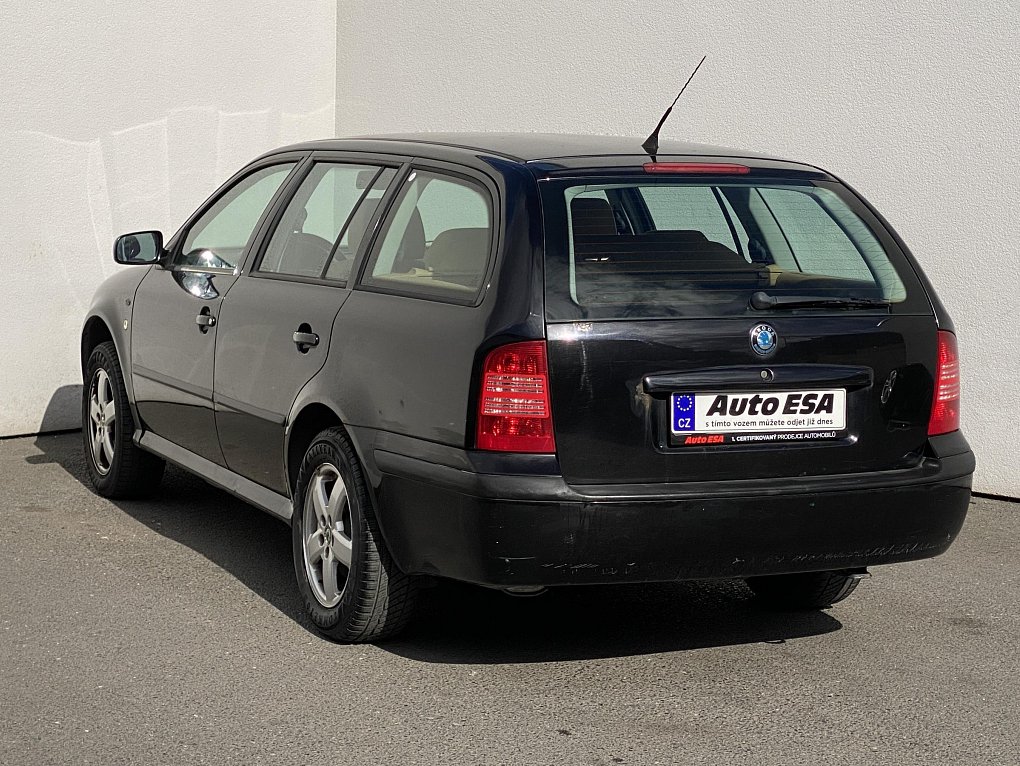 Škoda Octavia 1.6 MPi Elegance