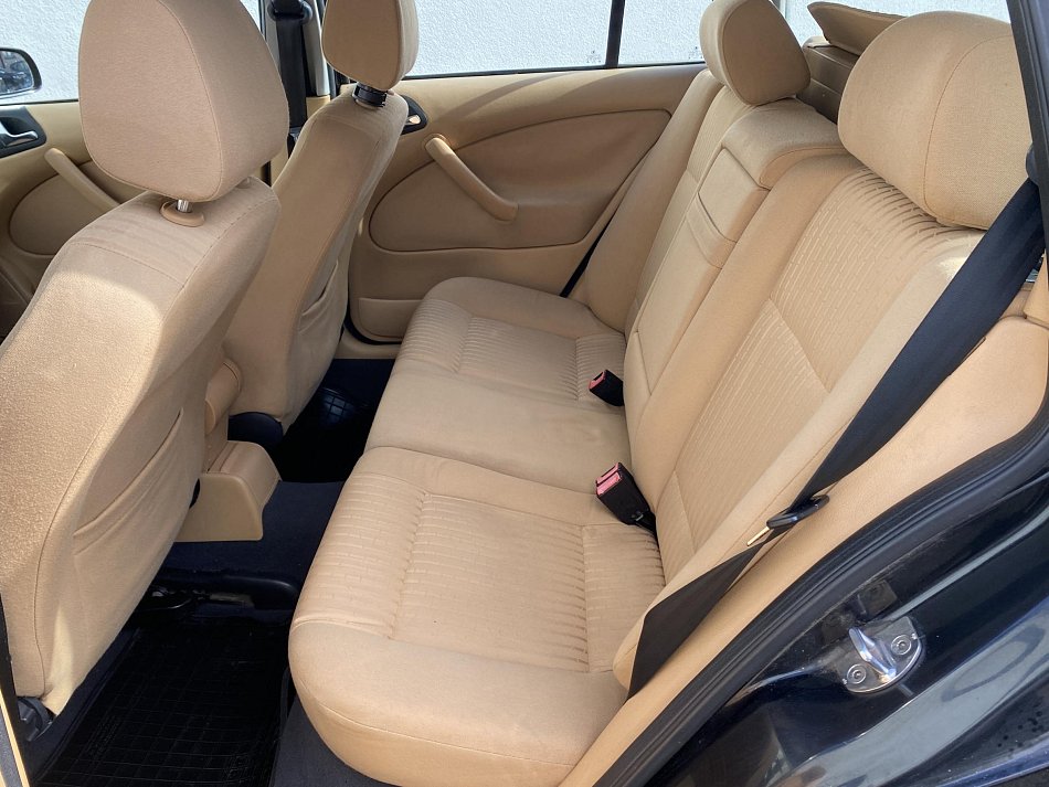 Škoda Octavia 1.6 MPi Elegance