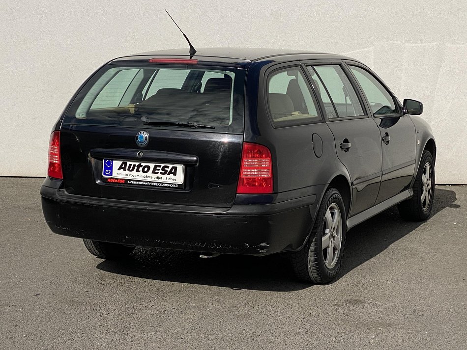 Škoda Octavia 1.6 MPi Elegance
