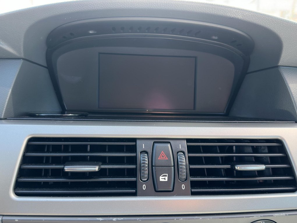BMW Řada 5 2.5i  523i
