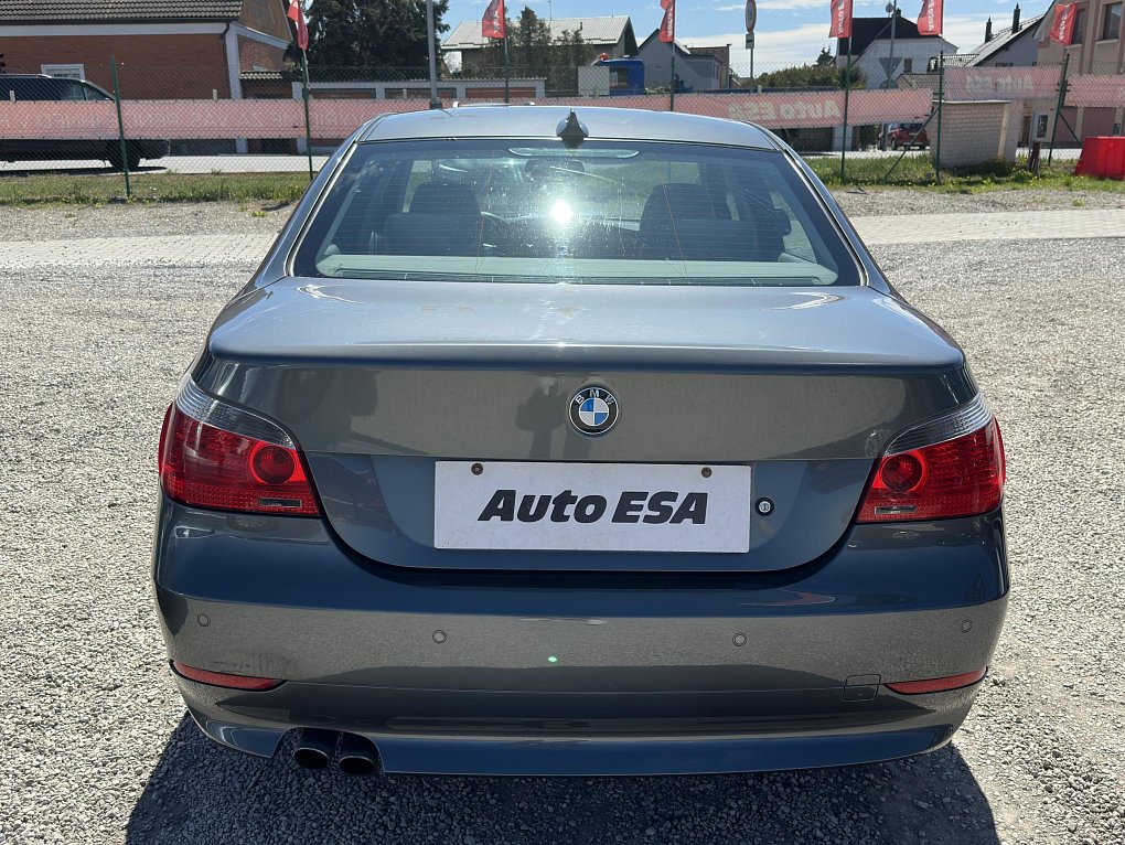 BMW Řada 5 2.5i  523i