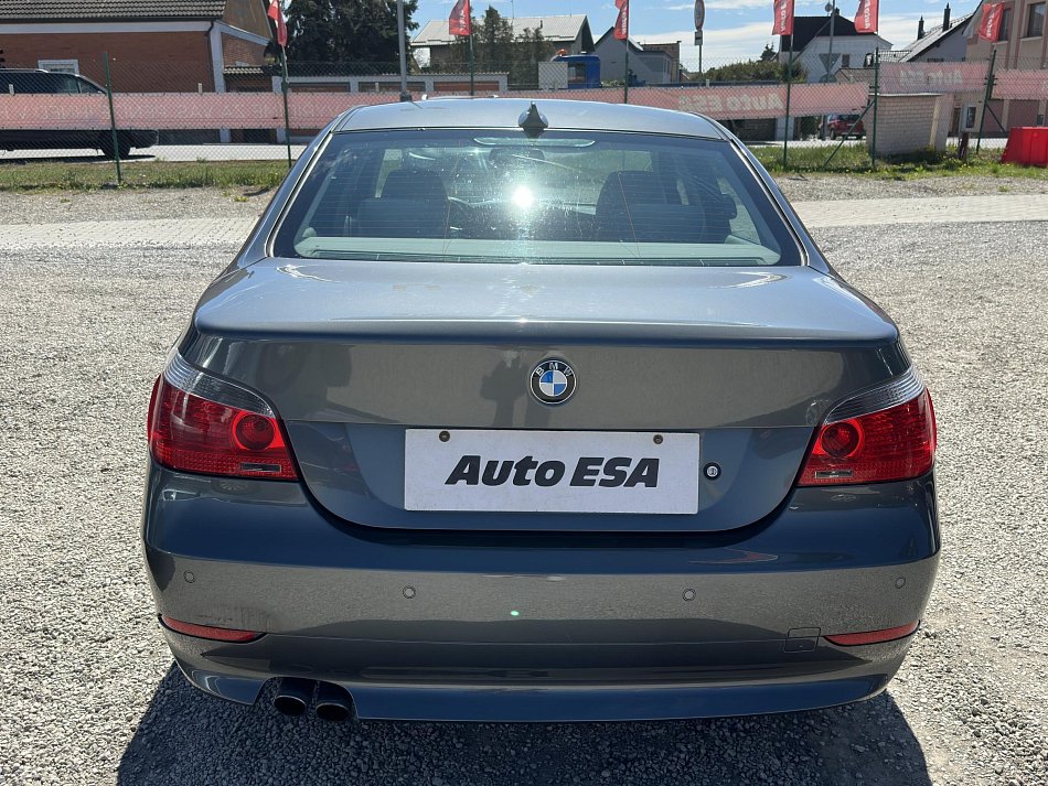 BMW Řada 5 2.5i  523i