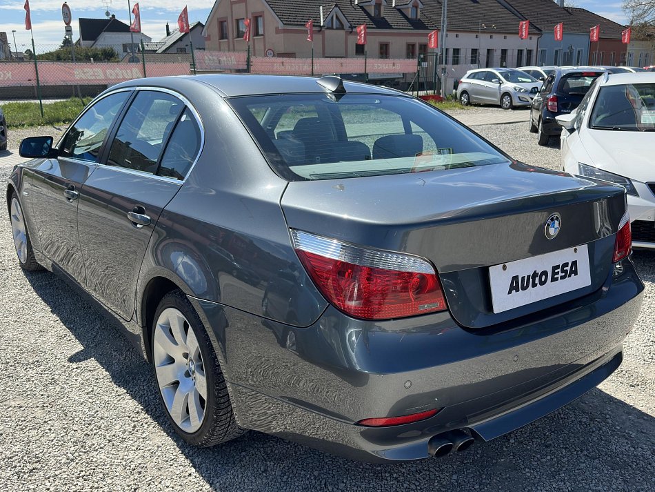 BMW Řada 5 2.5i  523i