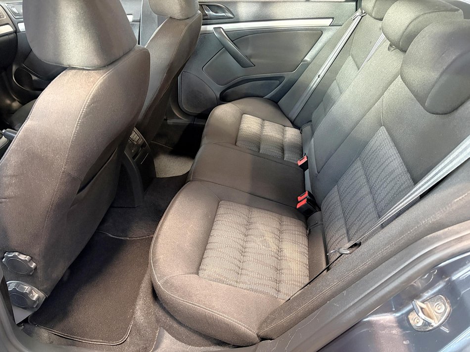 Škoda Octavia II 1.4 TSi Elegance