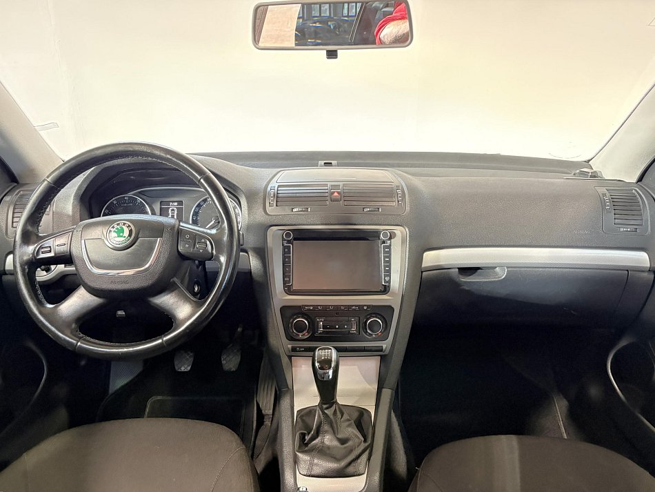 Škoda Octavia II 1.4 TSi Elegance