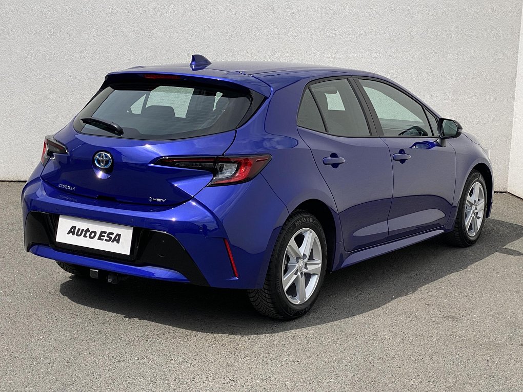 Toyota Corolla 1.8 e-CVT Comfort