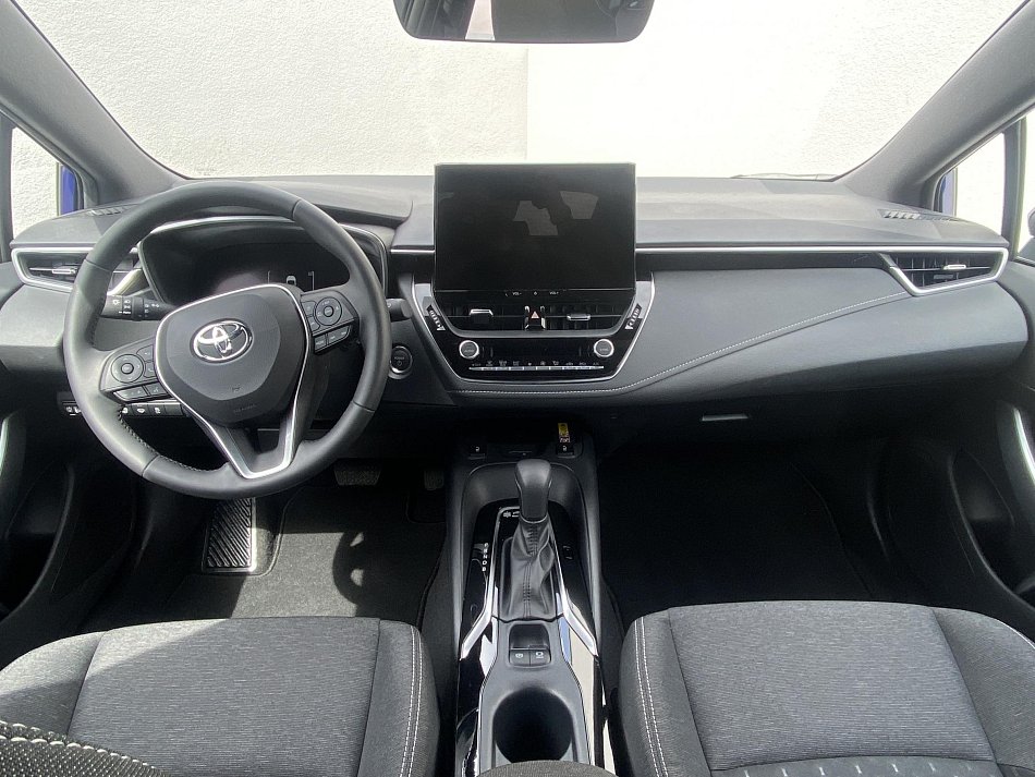Toyota Corolla 1.8 e-CVT Comfort