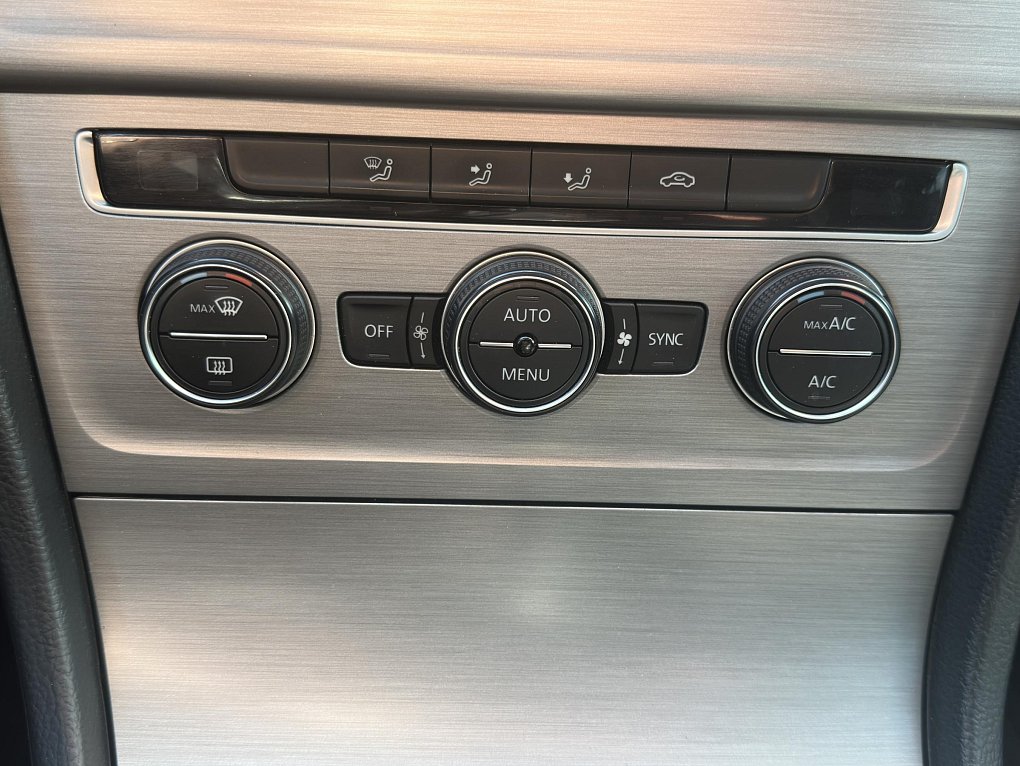Volkswagen Golf 1.2 TSi 