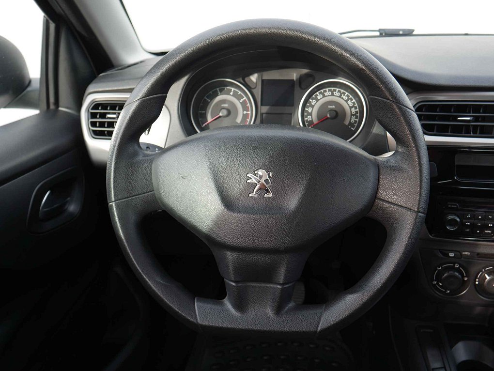 Peugeot 301 1.6 VTi Allure