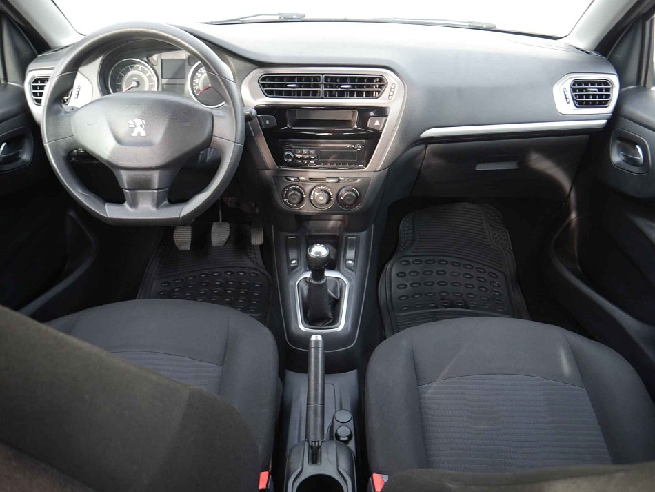 Peugeot 301 1.6 VTi Allure