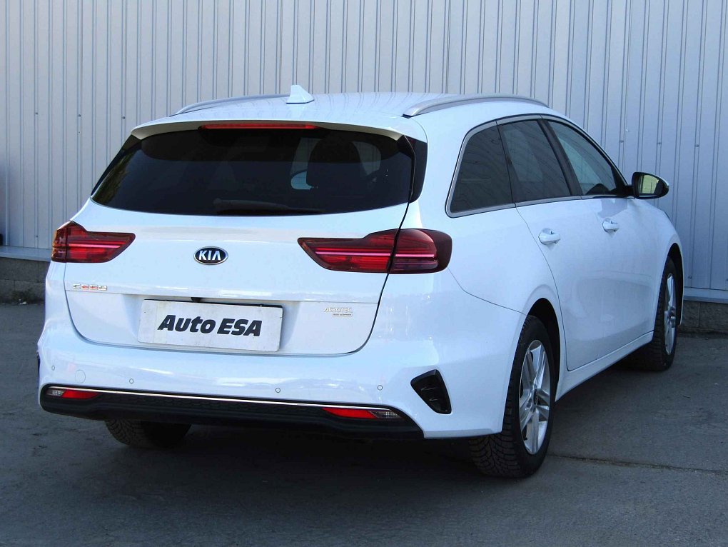Kia Ceed 1.6 CRDi Exclusive