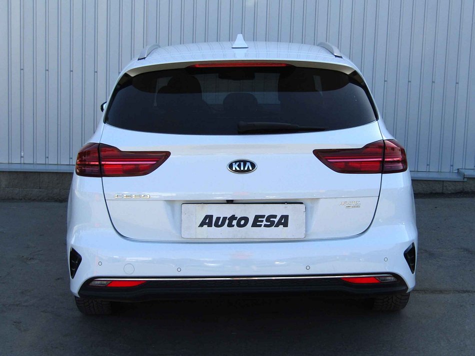 Kia Ceed 1.6 CRDi Exclusive