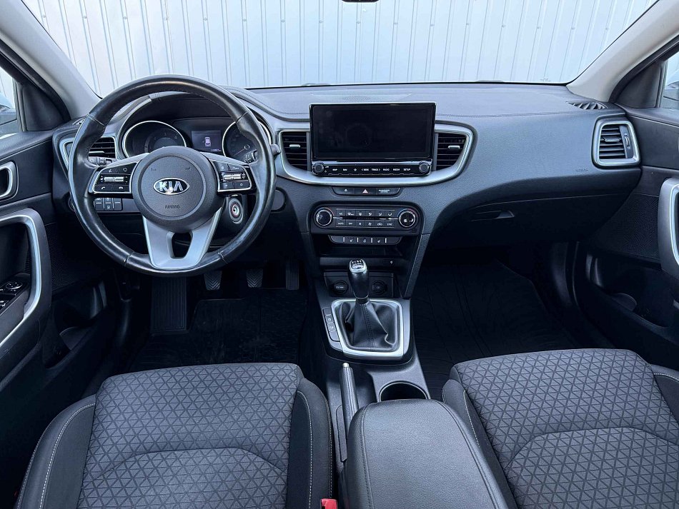 Kia Ceed 1.6 CRDi Exclusive