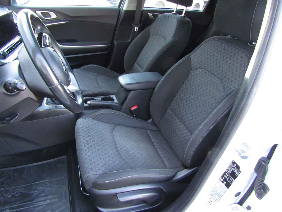 Kia Ceed 1.6 CRDi Exclusive