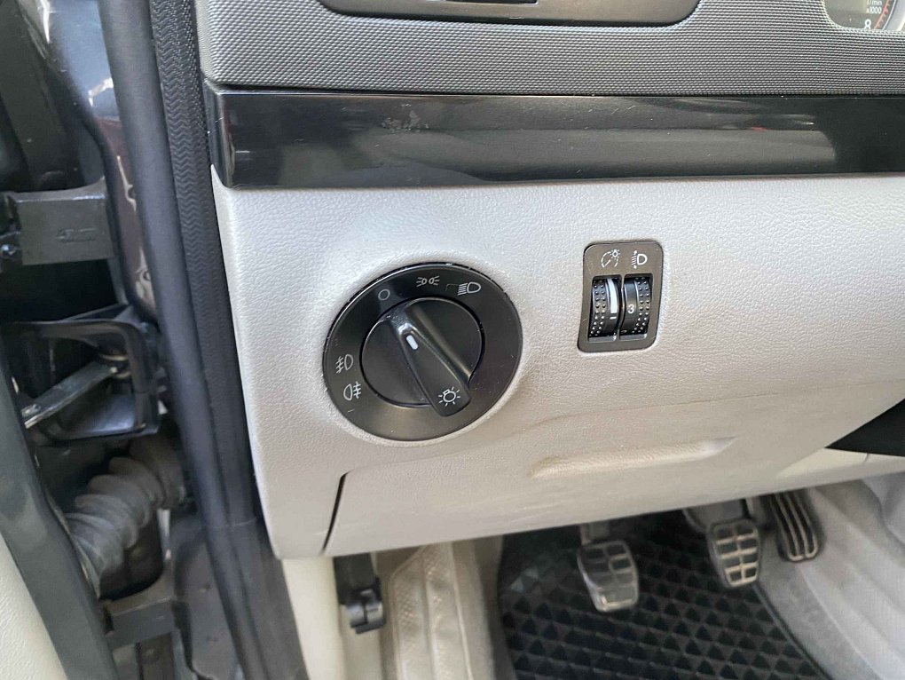 Volkswagen Sharan 2.0i 
