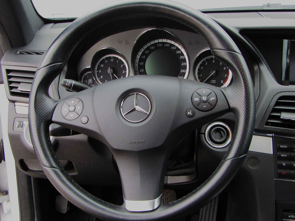 Mercedes-Benz Třída E 1.8 CGI  250