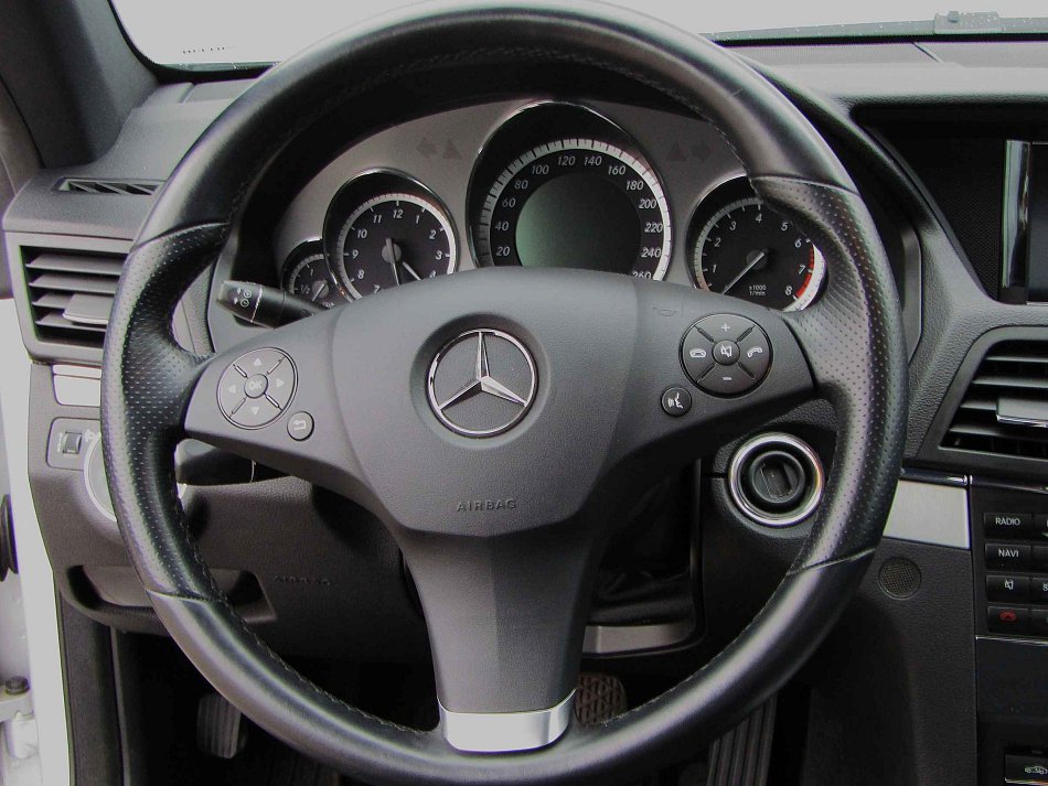 Mercedes-Benz Třída E 1.8 CGI  250