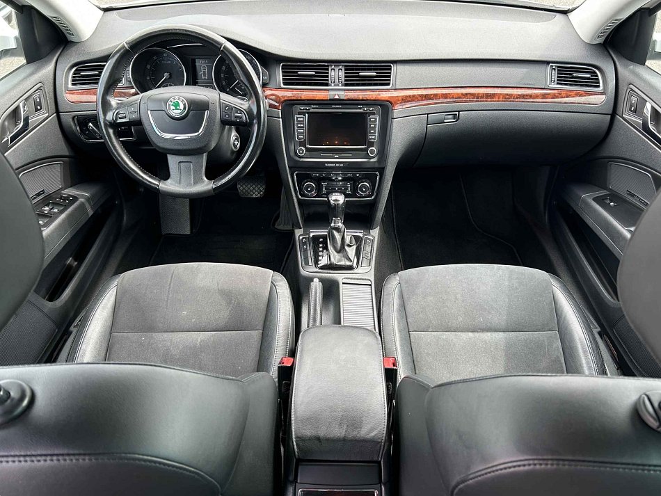 Škoda Superb II 3.6 V6  4x4