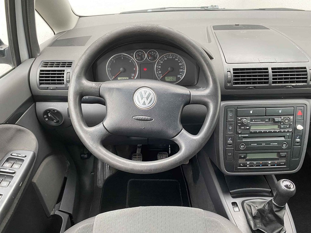 Volkswagen Sharan 1.9 TDi 
