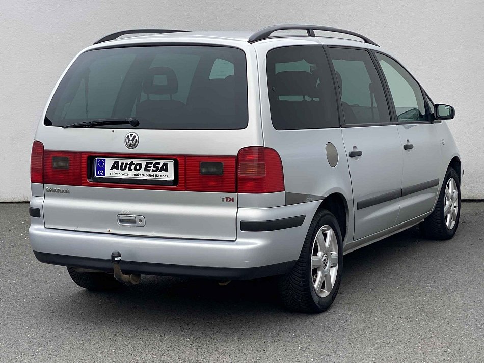Volkswagen Sharan 1.9 TDi 