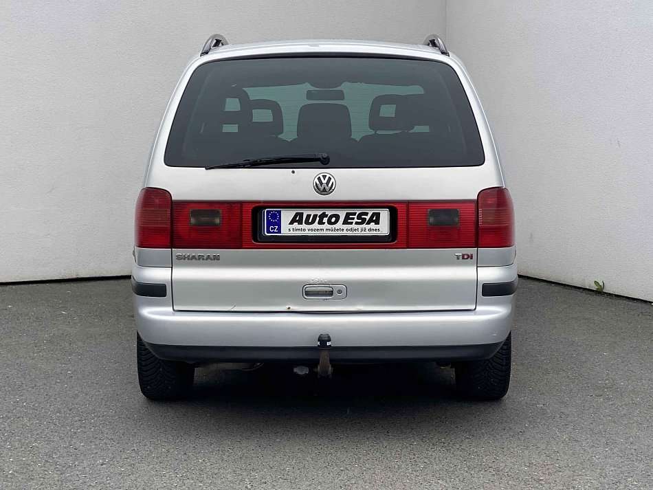 Volkswagen Sharan 1.9 TDi 