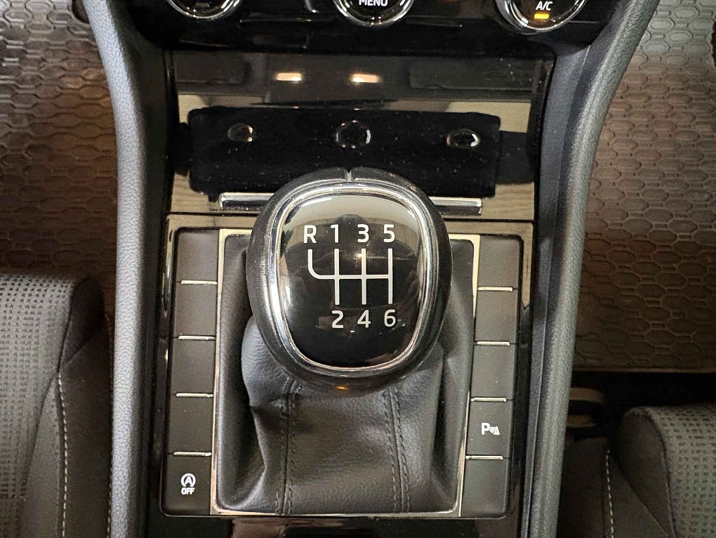 Škoda Superb III 2.0 TDI 