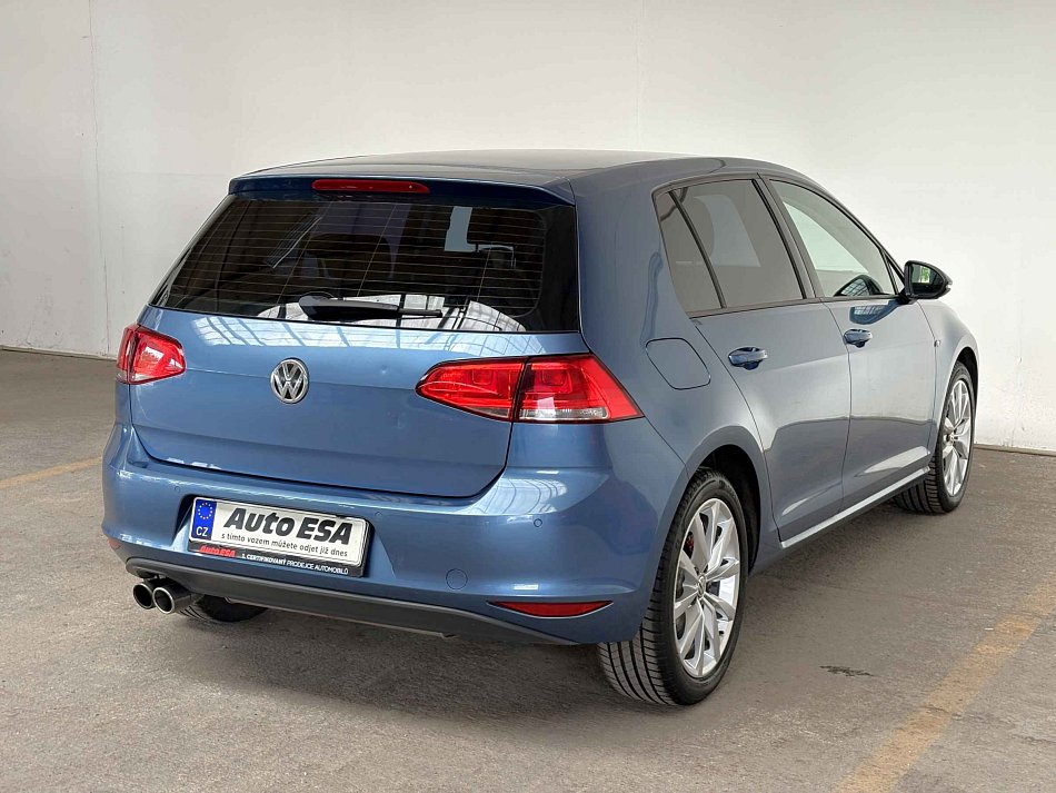 Volkswagen Golf 1.2 TSi 