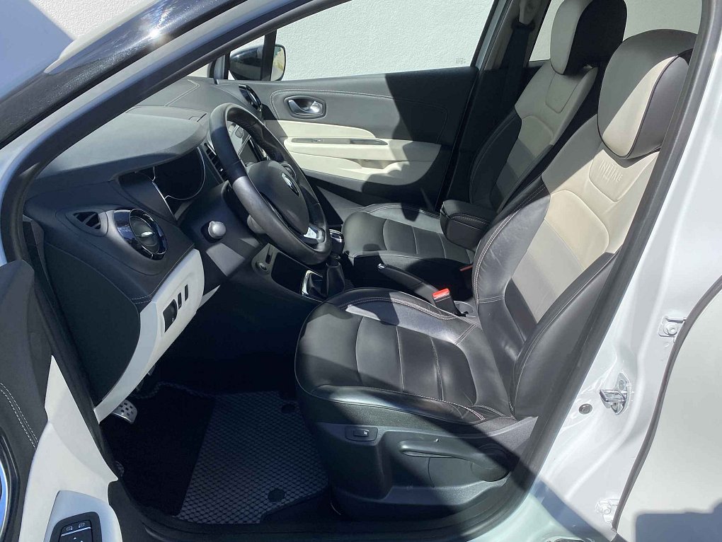 Renault Captur 1.2 TCe Initiale Paris