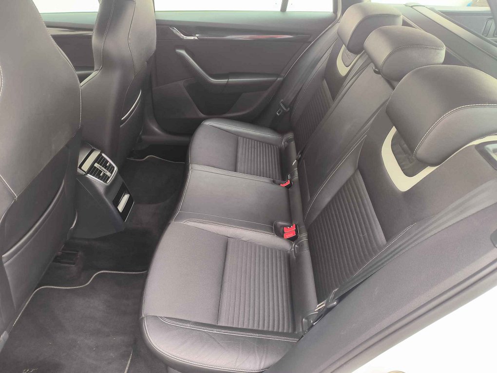 Škoda Octavia III 2.0 TDi RS
