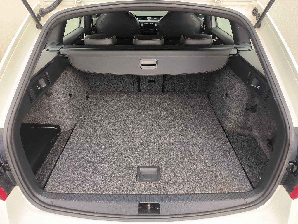 Škoda Octavia III 2.0 TDi RS