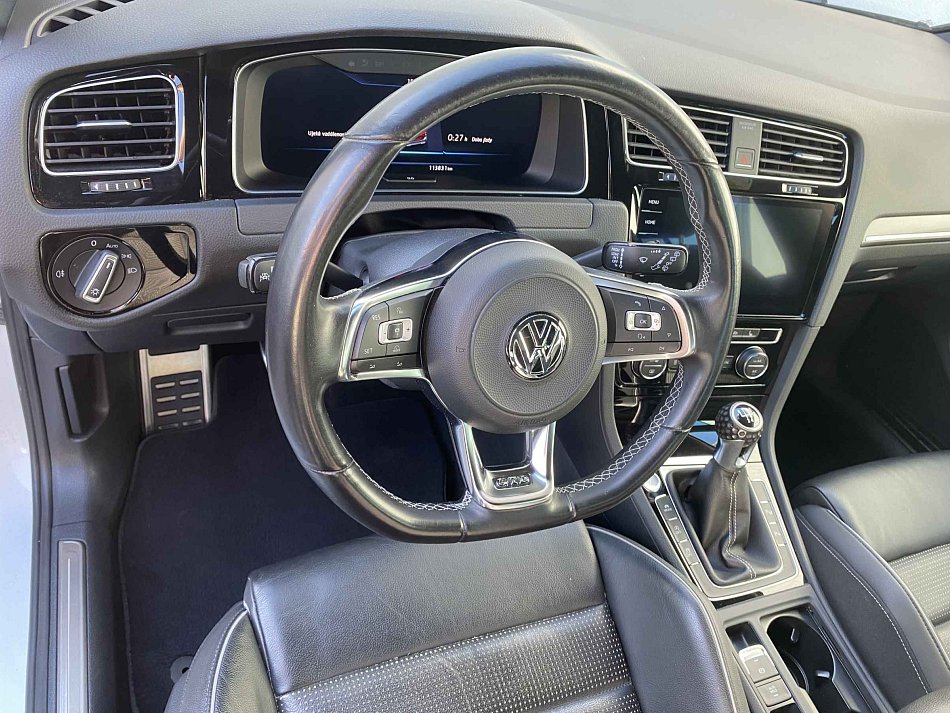 Volkswagen Golf 2.0 TDi GTD