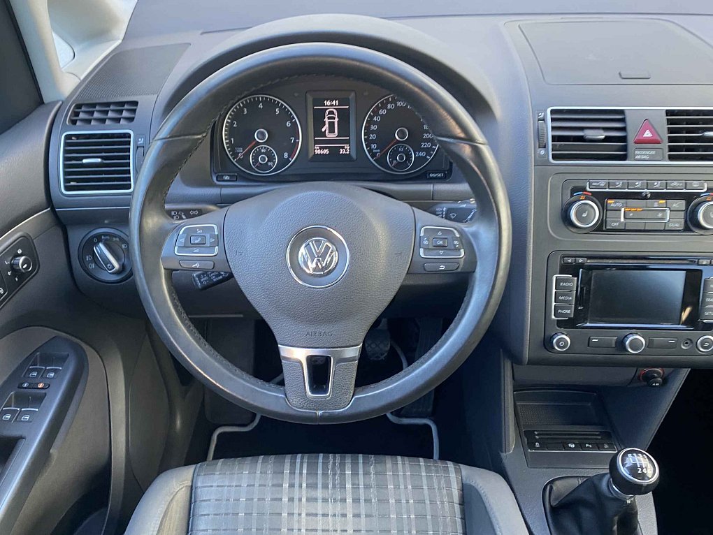Volkswagen Touran 1.4 TSi CROSS