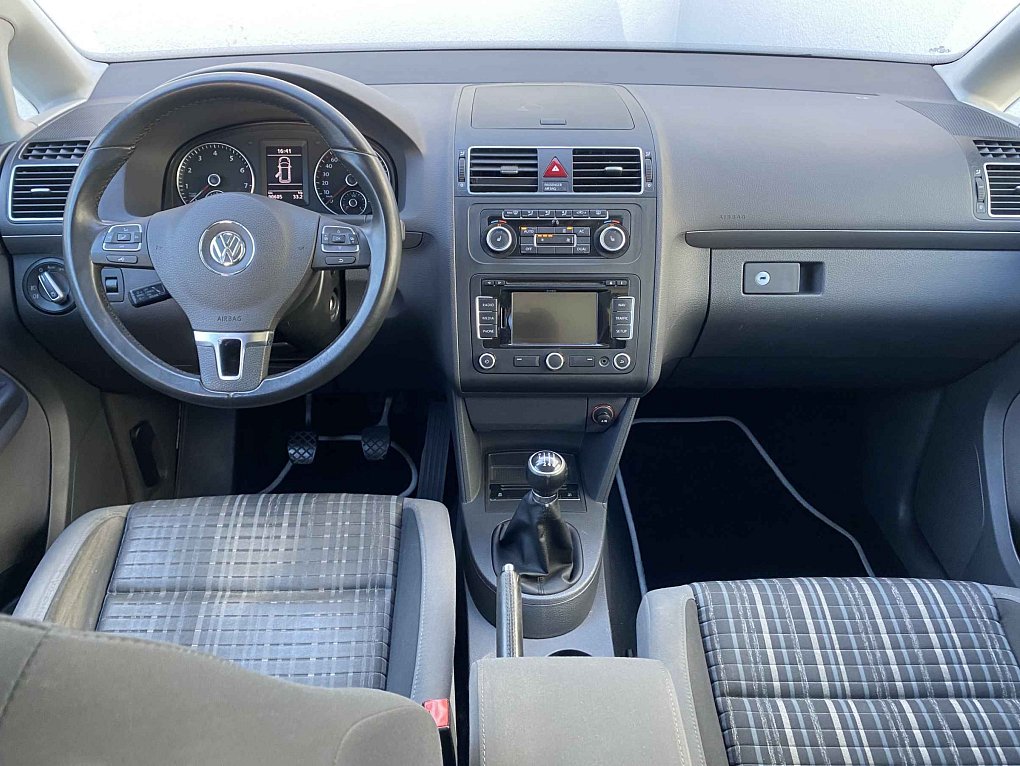 Volkswagen Touran 1.4 TSi CROSS